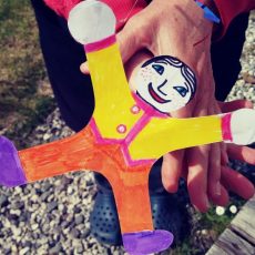 Dè tha dol? What’s happening? Dè tha dol? What’s happening?